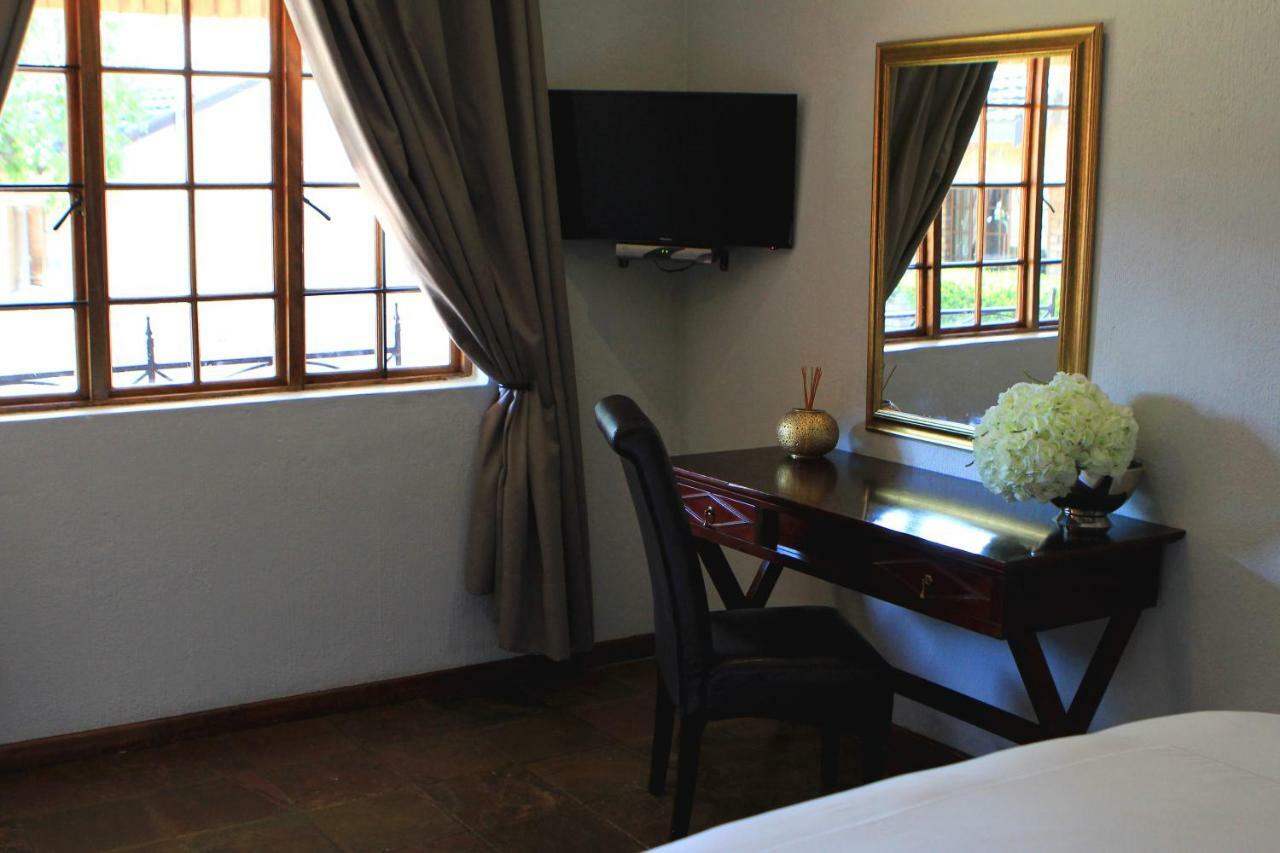 Belladona Guesthouse Mbombela Екстер'єр фото